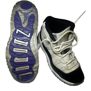 Nike Air Jordan 11 Retro Low Concord PS 2.5Y White Black 378039-100